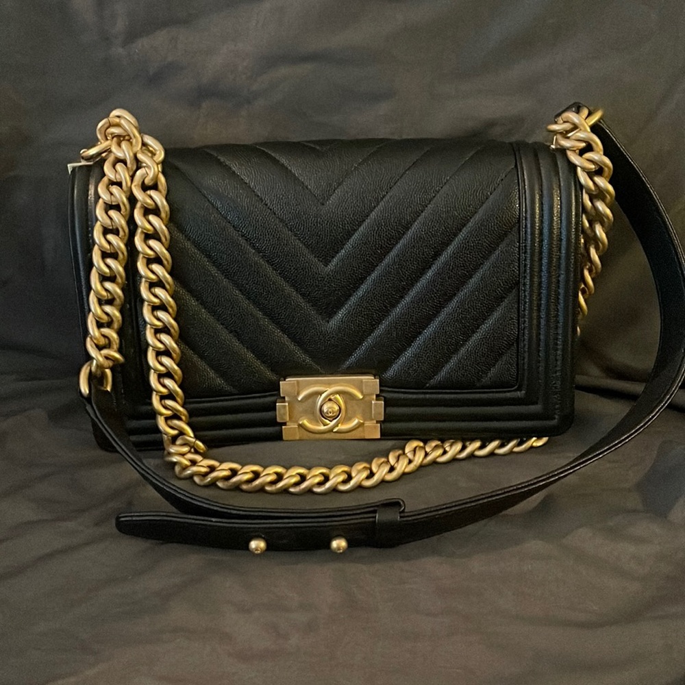 “SOLD” Authentic CHANEL boy bag chevron
